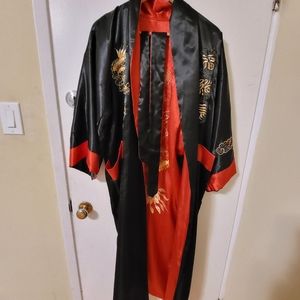 Reversible dragon robe